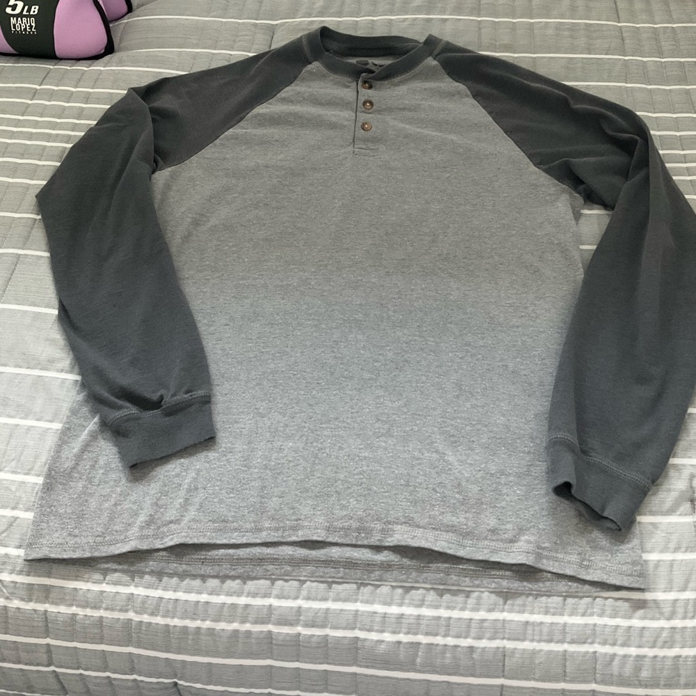 Two Men’s Hanes Beefy Long Sleeve Tee’s Size L